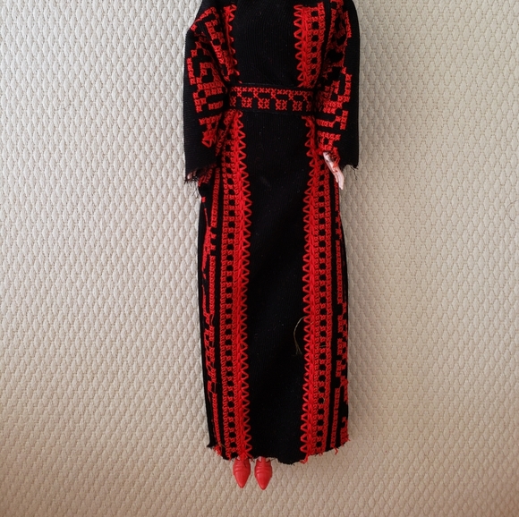 🔥HP Doll / Jordanian Traditionally dressed doll - Picture 3 of 7